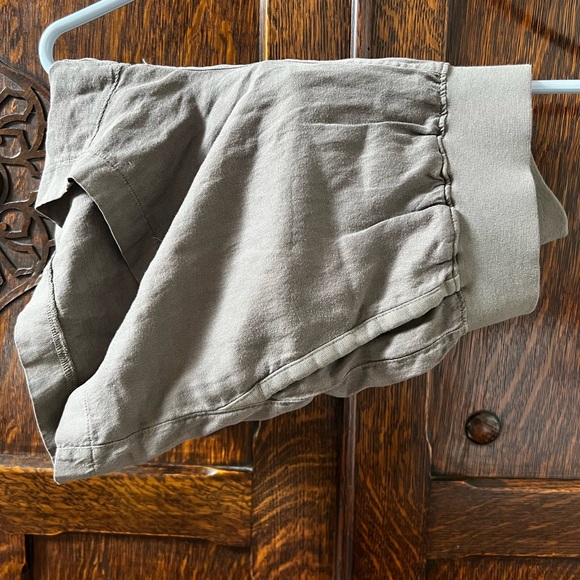 Faherty Arlie Shorts - NWT - Picture 4 of 4